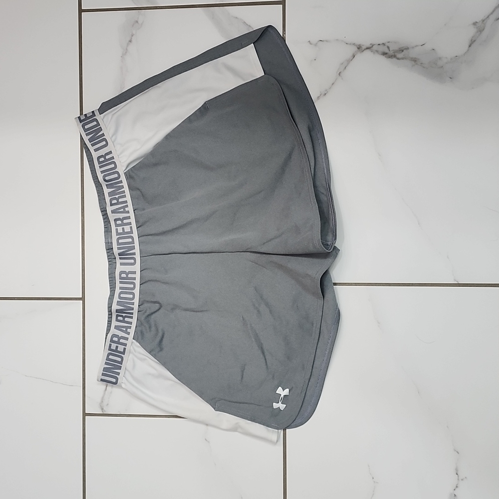 Womens Under Armour Running Shorts Size Large